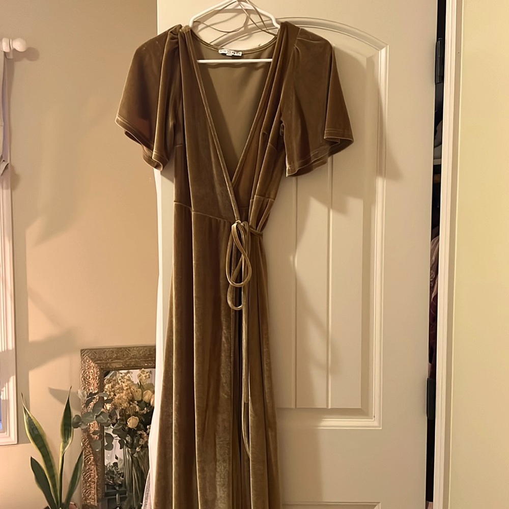 Meghan Velvet Wrap Maxi Dress Gold